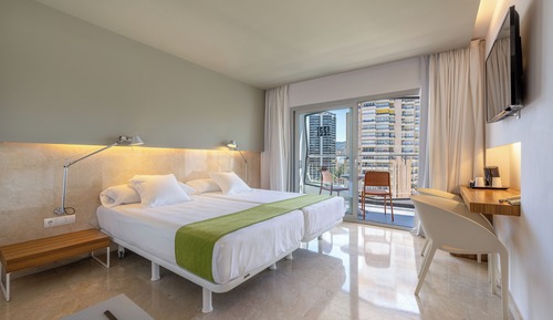Habitación clásica doble, balcón