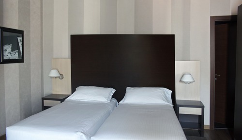 Smart twin room