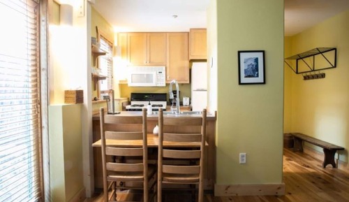 Suite, cocina básica (Alpine)