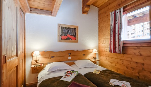 Appartement 5 personnes - 1 chambre + 1 coin nuit - Balcon