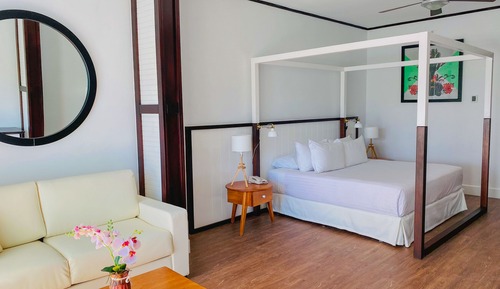 Habitación junior, vistas a la piscina (Superior Deluxe)