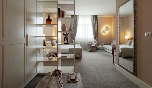 Habitación junior, vistas parciales al lago