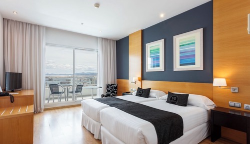 Habitación estándar con 1 cama doble o 2 individuales