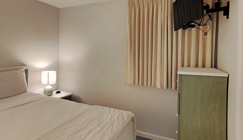 Apartamento, 1 cama de matrimonio con sofá cama, balcón, vistas al mar (#604 East - No Pets Allowed)