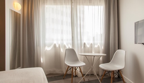Habitación estándar con 1 cama doble o 2 individuales