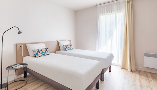 1 sofá cama