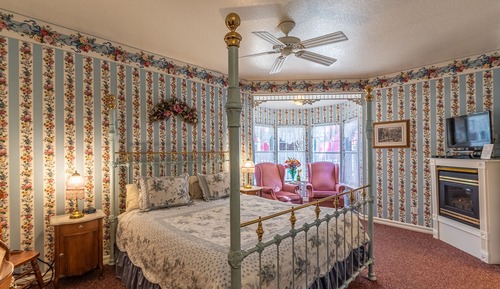 Habitación Elite con 2 camas individuales, 1 cama de matrimonio grande