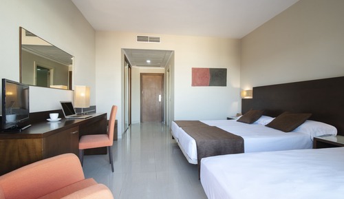 Doble con cama supletoria, Vista Mar
