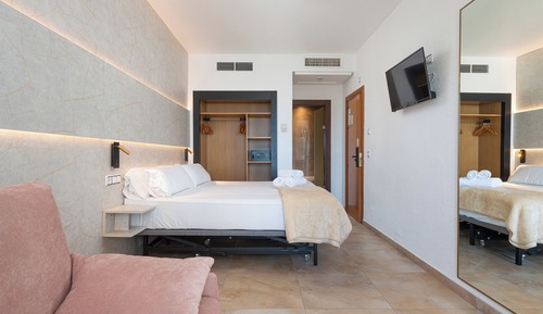 Habitación básica doble, balcón
