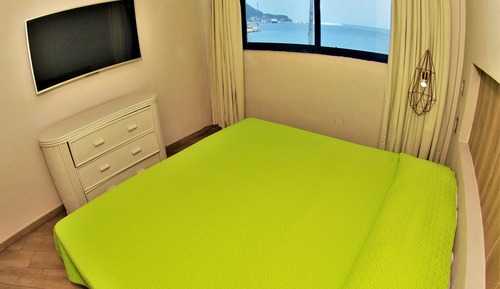 Master Suite - Ground Floor
