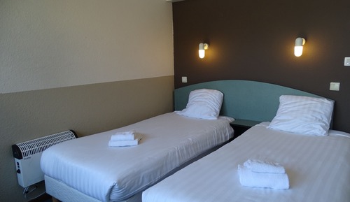 Standard Twin Room