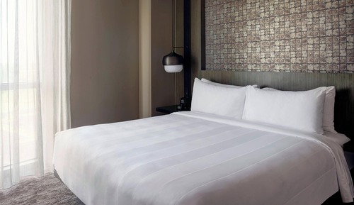 Suite, 1 habitación (Mobility/Hearing Access, Roll-In Shwr)