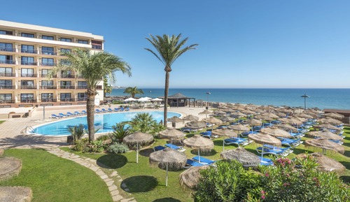 Habitación triple Premium, terraza, vistas al mar (2 adults and 1 child)
