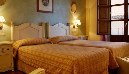 Habitación estándar con 2 camas individuales