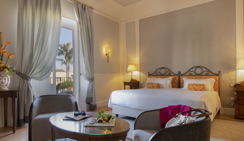 Suite junior, vistas a la piscina