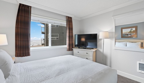 Suite, 1 cama de matrimonio con sofá cama, vistas al mar (OF Premier 1 Bed Corner Sut Pet OK)