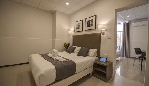 Suite familiar