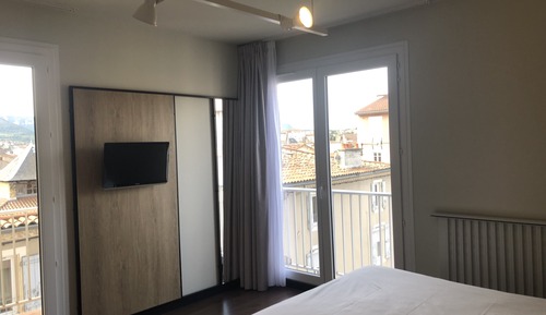 Habitación superior, 1 cama doble (renovated, industrial style)