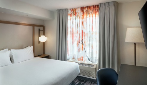 Suite ejecutiva, 1 cama de matrimonio grande con sofá cama (Mobility/Hearing Accessible, Tub)