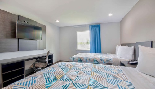 Habitación estándar, 2 camas dobles, fumadores