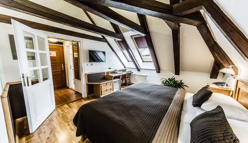 Habitación estándar con 1 cama doble o 2 individuales, vistas al río
