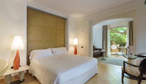 Habitación clásica con 1 cama doble o 2 individuales