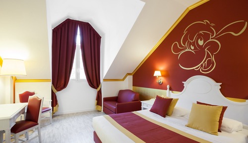 Habitación clásica, 1 cama de matrimonio grande con sofá cama