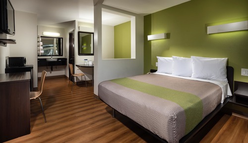 Habitación Deluxe, 1 cama de matrimonio grande, fumadores, frigorífico y microondas