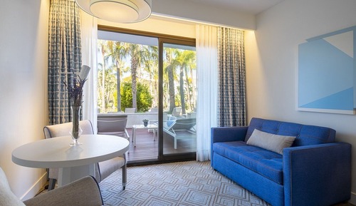 Habitación Deluxe, acceso a la piscina (Oasis 3 pax)