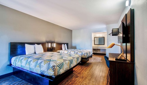 Standard Room, 2 Queen Beds, Smoking