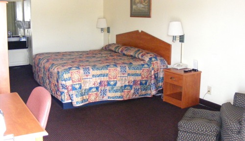 Standard Room, 1 King Bed, Smoking