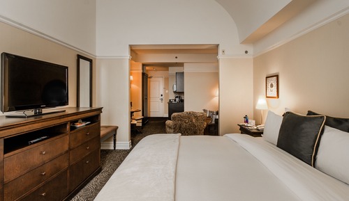 Habitación superior, 1 cama de matrimonio grande con sofá cama