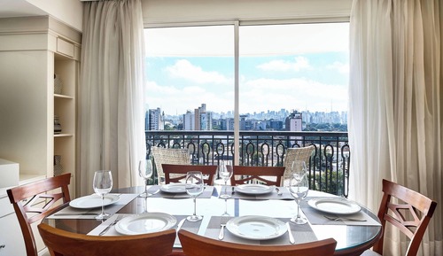 Apartamento familiar, 3 habitaciones, no fumadores, balcón
