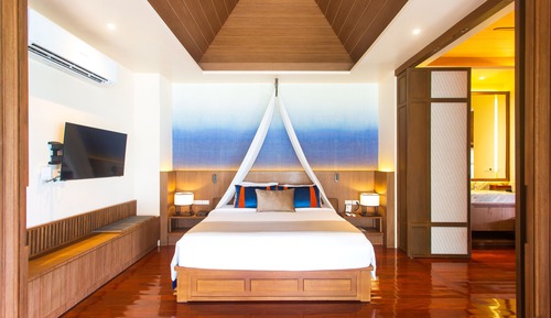 Grand Royal Suite Beachfront
