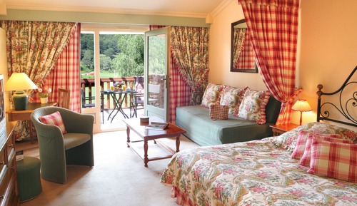 Habitación clásica con 1 cama doble o 2 individuales, vistas al campo de golf