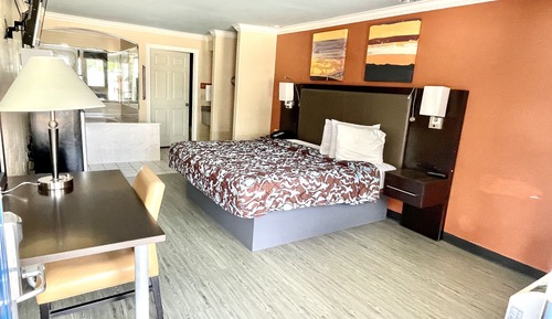 Suite estándar, 1 cama de matrimonio grande, no fumadores, bañera de hidromasaje