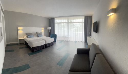 Premium Double Room (2 or 3 Adults)
