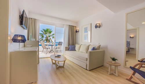 Suite junior (2 adults + 2 Children)