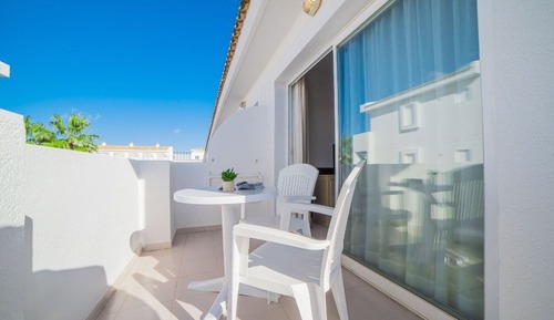 Apartamento superior, 1 habitación, balcón (3 adults)