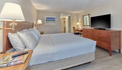 Suite Premier, vistas parciales al mar