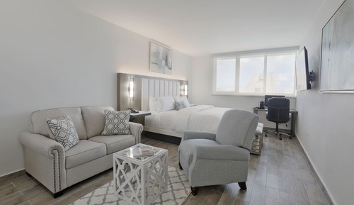 Suite estudio junior, 1 cama de matrimonio grande