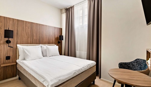 Habitación estándar, 1 cama doble, no fumadores, sin ventanas