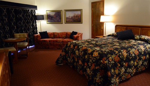 Deluxe Room, 1 Queen Bed - Ski Passes available at property