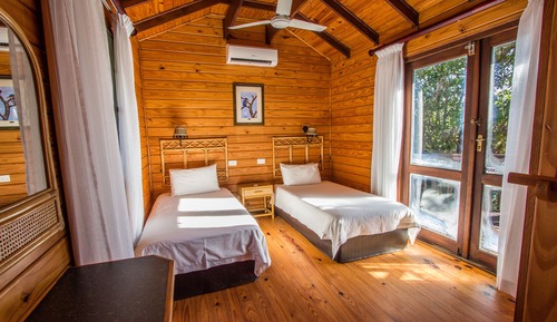 Habitación superior con 2 camas individuales