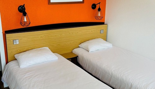 Habitación económica con 2 camas individuales