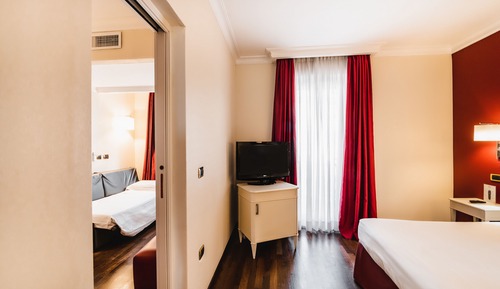 DELUXE SUITE DOS HABITACIONES COMUNICADAS