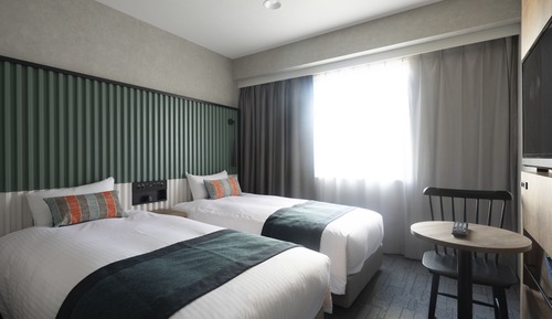 Habitación superior con 2 camas individuales (Bed Type: Single bed is arranged)