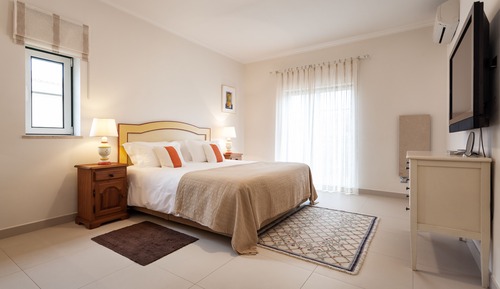 Casa adosada, 3 habitaciones, piscina privada