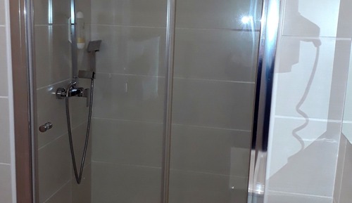 Habitación individual económica, baño compartido