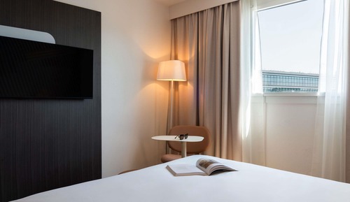 Habitación Confort, 1 cama doble, vistas al jardín